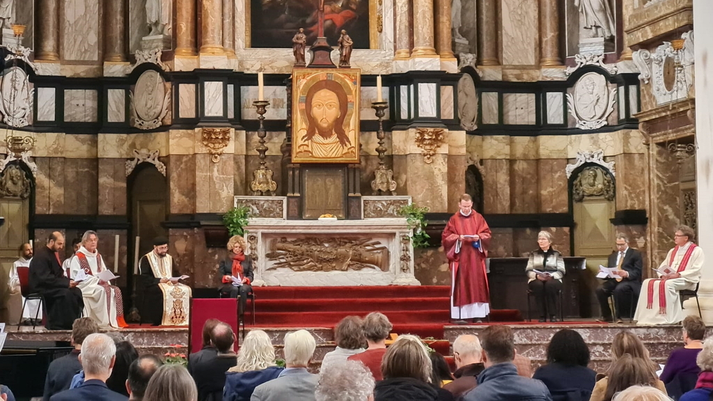 Oración ecuménica en Amsterdam por los migrantes dejados 